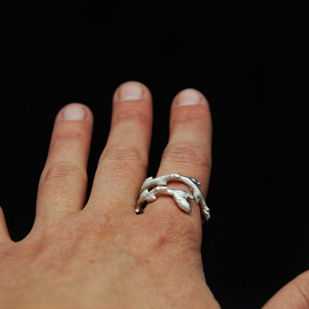 anelli particolari in argento bianco