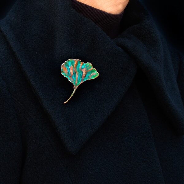 Broche de cobre Ginkgo