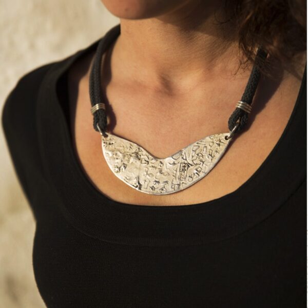 Collar con pieza de plata 925 Uruk