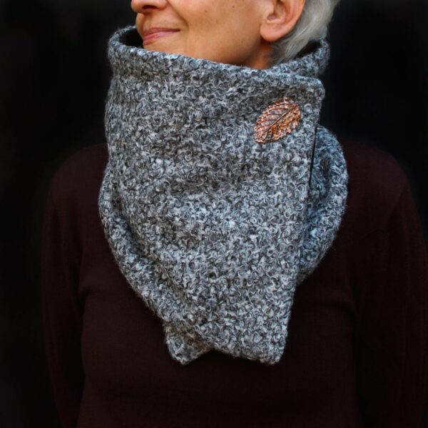 Cuello con joya Como