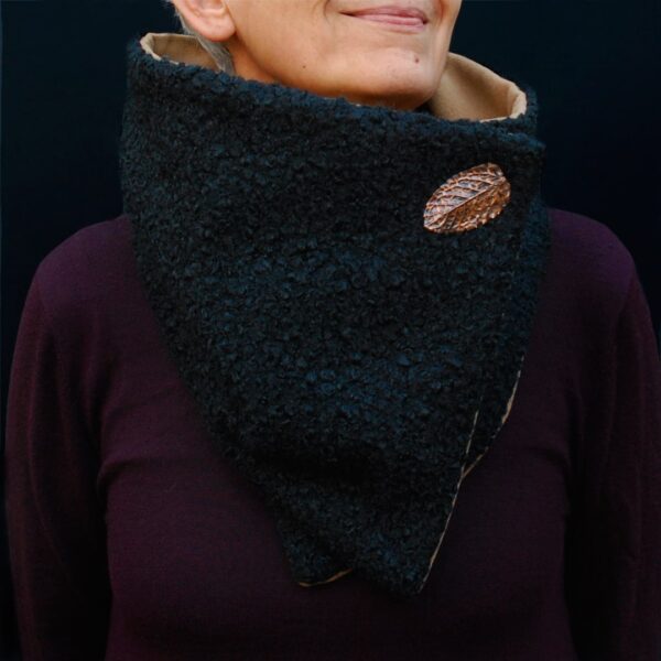 Cuello con joya Modena