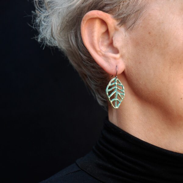 Orecchini in ottone e argento Nespola