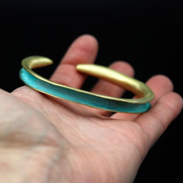 Pulsera de latón Nut